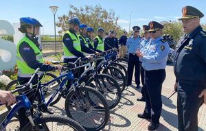 Policías patrullan en bicicleta la Costanera de Asunción •