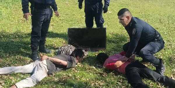 Apunta de cuchillo intentó evitar su arresto y terminó herido de un disparo - Noticiero Paraguay