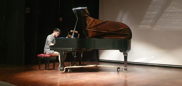 Orlando Riveros presentará el piano más romántico en un recital