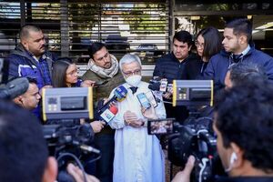 Fernando Lugo muestra signos de estabilidad y ya respira sin ayuda de máquinas - Nacionales - ABC Color