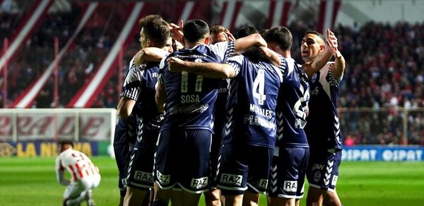 Con Ramón Sosa como titular, Gimnasia gana y es único escolta en el fútbol argentino