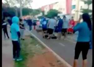 Asaltó a embarazada y vecinos lo reventaron a golpes en el barrio San Francisco