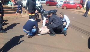 Pareja de motociclistas herida tras choque