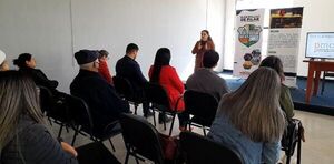 Brindaron charla a pequeños y medianos empresarios de Pilar - Economía - ABC Color
