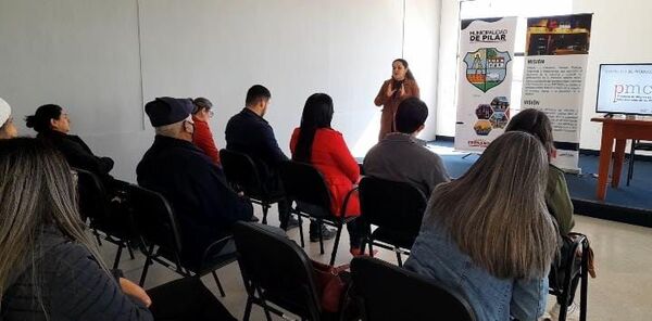 Brindaron charla a pequeños y medianos empresarios de Pilar - Economía - ABC Color
