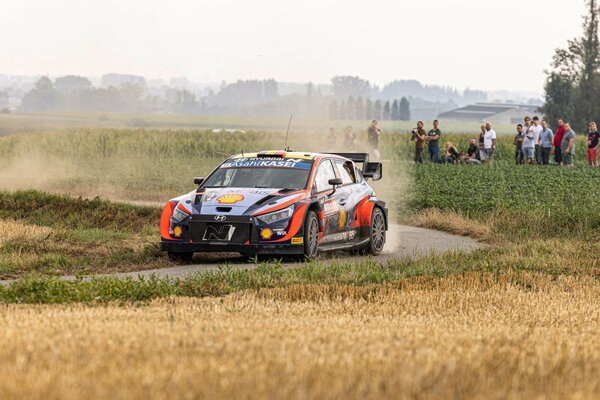 Diario HOY | Neuville lidera el Rally de Bélgica tras el abandono de Rovanperä