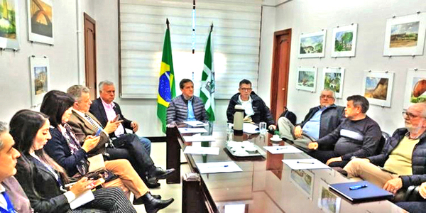 Buscan aumentar vuelos para potenciar el turismo en la región - La Clave