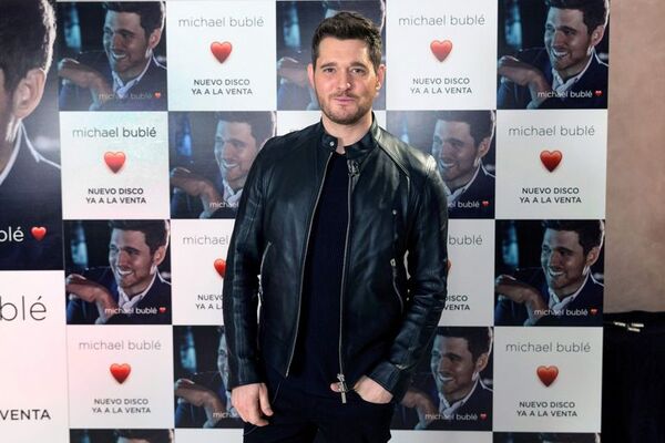 Michael Bublé, cada día más argentino entre el mate y la Navidad - Música - ABC Color