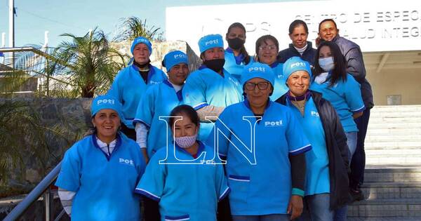 La Nación / Trabajadores de limpieza de IPS denuncian que solo se les paga el 50% de su salario