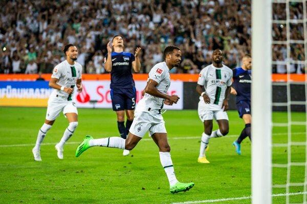 Diario HOY | El Gladbach se ubica como líder provisional de la Bundesliga