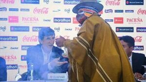 Gustavo Costas es presentado como nuevo DT de Bolivia