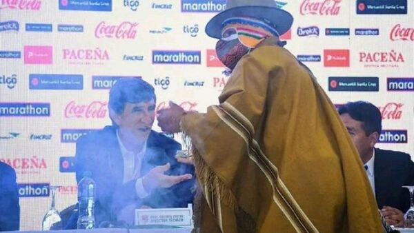 Gustavo Costas es presentado como nuevo DT de Bolivia