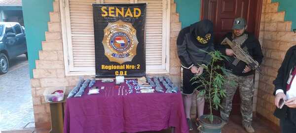 Diario HOY | Allanan una casa en Ciudad del Este y encuentran un "supermercado" de drogas