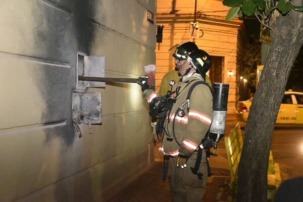 Asunción: los 54 locales nocturnos que deben mejorar su sistema de prevención de incendios - Nacionales - ABC Color