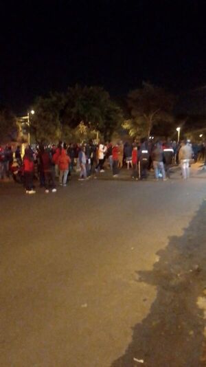Cerro: Protesta de hinchas frente a la concentración - Cerro Porteño - ABC Color