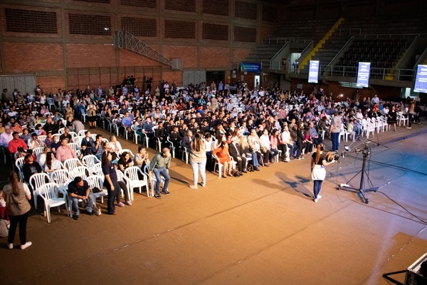 La Maratón Nacional de Oración unió a miles de paraguayos | 1000 Noticias