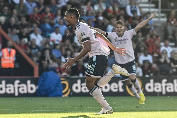 Arsenal goleó 3-0 y es único líder (parcial) de la Premier League - Fútbol Internacional - ABC Color