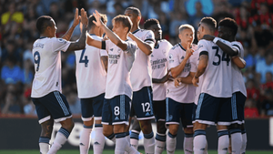 El Arsenal lidera la Premier League tras lograr su tercera victoria consecutiva