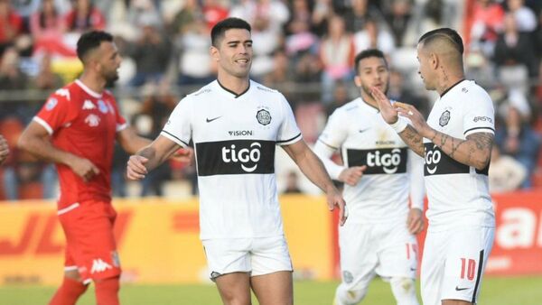 Olimpia gana en Ka'arendy y trepa provisoriamente a la punta