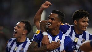 Oporto se lleva el clásico ante el Sporting