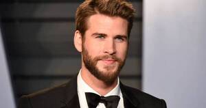 La Nación / Liam Hemsworth vuelve a la soltería