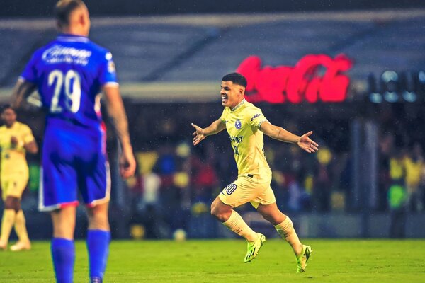 Golazo de Richard Sánchez en la goleada del América sobre Cruz Azul