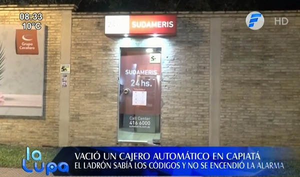 Solitario delincuente vulnera cajero automático y se lleva el dinero