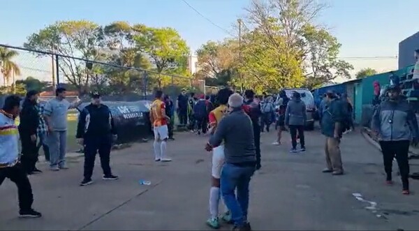Jugadores que sufrieron agresiones tras partido en la serie C ya fueron dados de alta - Megacadena — Últimas Noticias de Paraguay