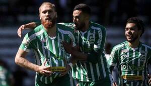 Crónica / [VIDEO] El "Vikingo" Pitta le hizo dos goles a "Gatito" en el fútbol rapai