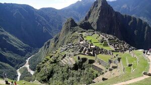 Perú advierte que el desgaste del Machu Picchu debe preocupar