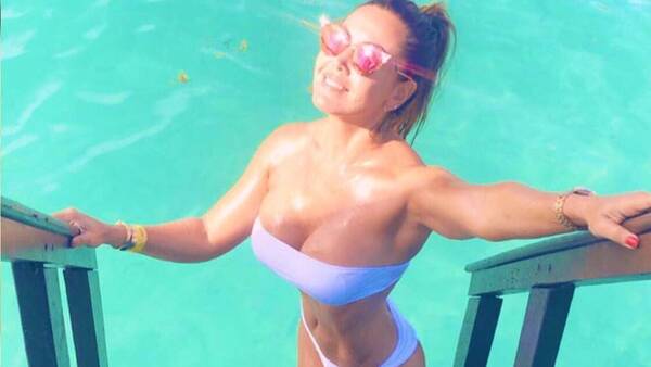 Crónica / El look sexy que bautizó a Lore Arias como "Hada Madrina"