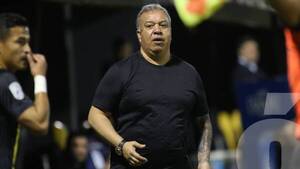 Crónica / Rajaron a Robert Pereira del "12" y ya tienen a su reemplazante
