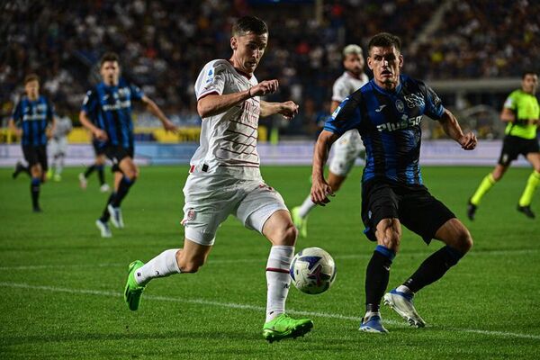 Un Milan gris tropieza con el Atalanta - Fútbol Internacional - ABC Color