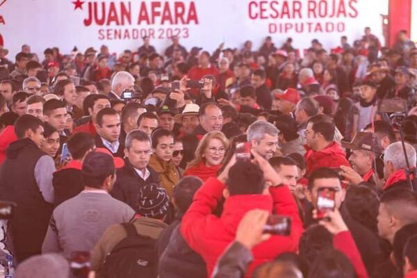 Multitudinario acto de Fuerza Repúblicana en María Auxiliadora