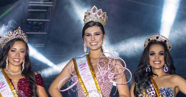 La Nación / ¡Paraguay en la cima! Jemima Blazeizuk se alzó con la corona del Miss Teen Internacional 2022