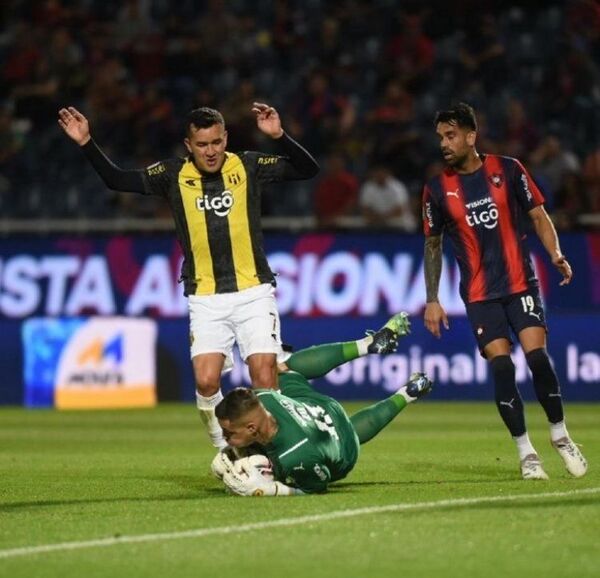 Cerro Porteño deja escapar la victoria y pierde la punta
