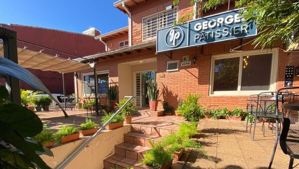 En Georges Pâtissier los viernes son de pizza y los domingos de brunch (fiel a la temática francesa)