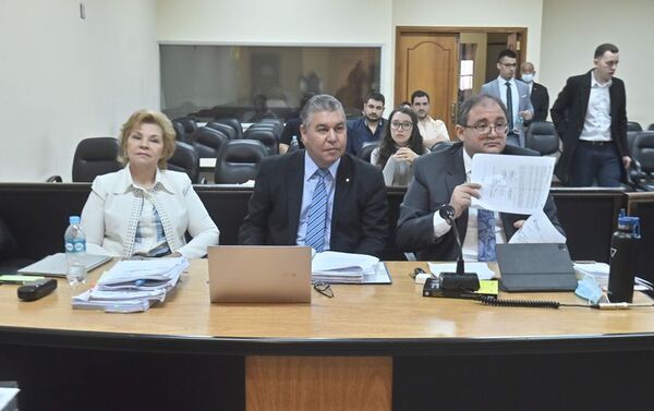 Hoy, otra jornada de juicio contra la libertad de prensa - Nacionales - ABC Color