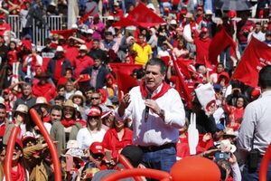 Ante multitud de seguidores, Cartes habla de una trampa que tendió el oficialismo