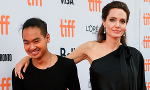 Maddox, el hijo de Angelina Jolie, tiene un gusto por las armas que fue incitado por su madre