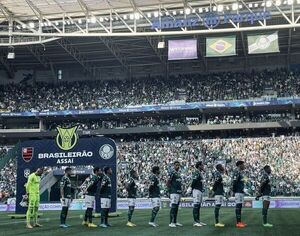 Palmeiras sufre y empata con Flamengo pero sigue mandando - Radio Imperio