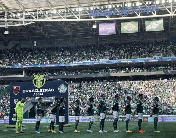 Palmeiras sufre y empata con Flamengo pero sigue mandando - Radio Imperio