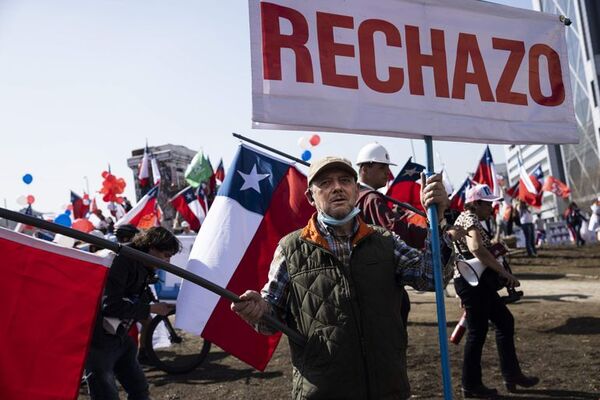 ¿Ganará el sí o el no? Intensa campaña por la aprobación de la nueva Constitución chilena - Mundo - ABC Color