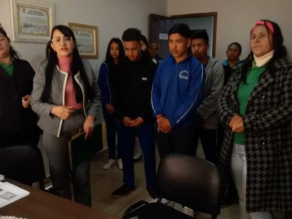 Piden construcción de más salas en la escuela Rebeca Fortunata Alen - Radio Imperio
