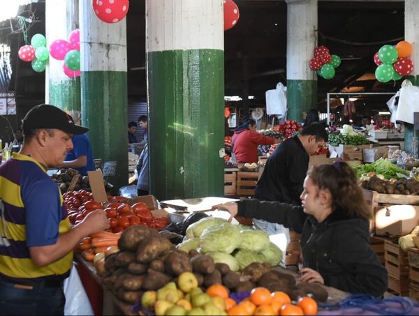 Reubican a afectados por incendio en el Mercado 4 de Asunción · Radio Monumental 1080 AM