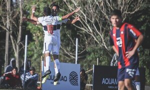Olimpia arrasó en los clásicos de formativas
