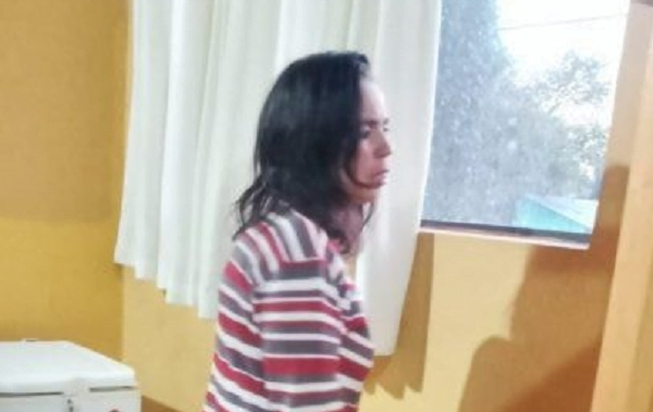 Mujer detenida tras apuñalar varias veces a su concubino en Caaguazú - Noticiero Paraguay
