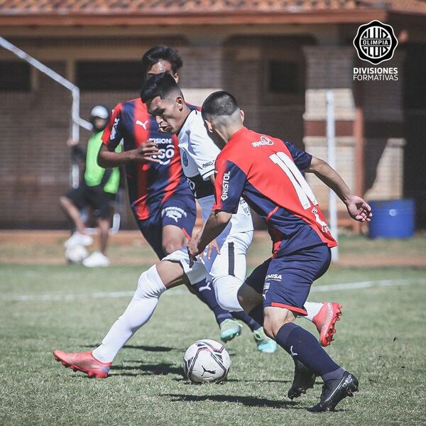 Cinco victorias y un empate en la Sub 18 - Fútbol - ABC Color