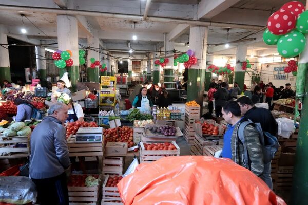 Reubican a 68 comerciantes afectados por el último incendio del Mercado 4