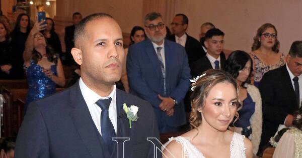 La Nación / Sergio Grisetti y Verónica Centurión unieron sus vidas en una romántica boda